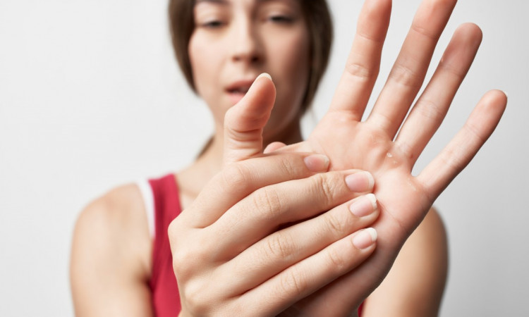 Parestezje, czyli niepokojące drętwienia – przyczyny, diagnostyka i leczenie