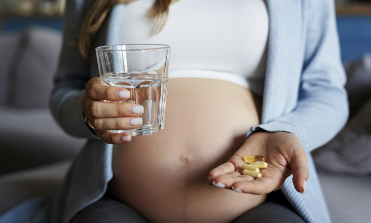 Witaminy prenatalne – ranking TOP 10 najlepszych preparatów dla kobiet w ciąży w 2025 roku