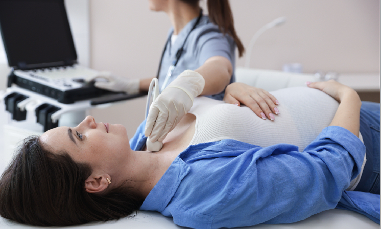 Niedoczynność tarczycy w ciąży – co każda przyszła mama powinna wiedzieć?