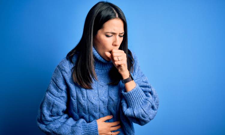 Jakie inhalacje na krztusiec? Z czego inhalacje na krztusiec? Czy inhalacje pomagają?