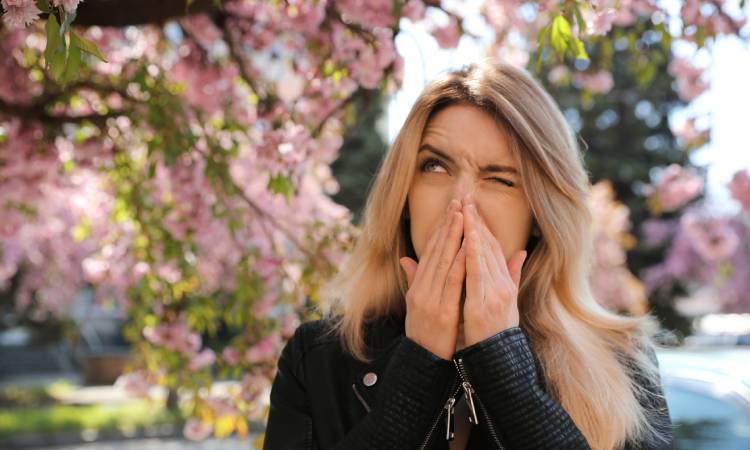 Zmiany klimatu nasilają alergie. Sezon pylenia coraz trudniejszy
