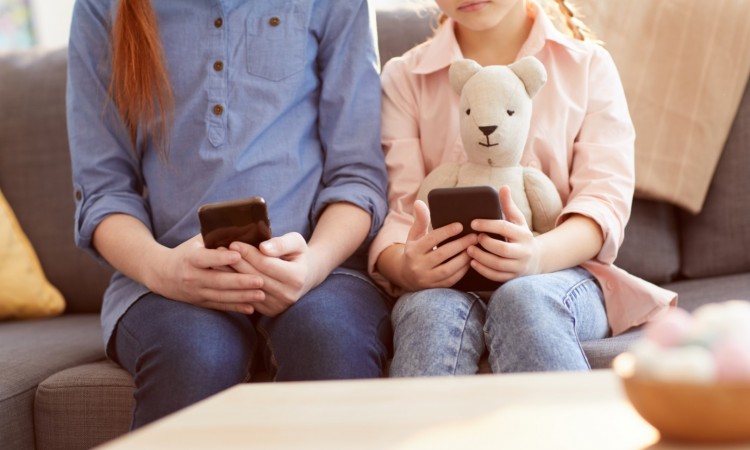 Uzależnienie od telefonu, komputera i gier – jak zdiagnozować i leczyć?
