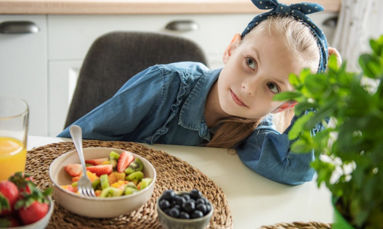 Zdrowe odżywianie dla dzieci: Jak urozmaicić dietę dziecka, aby dostarczyć mu wszystkich niezbędnych składników?