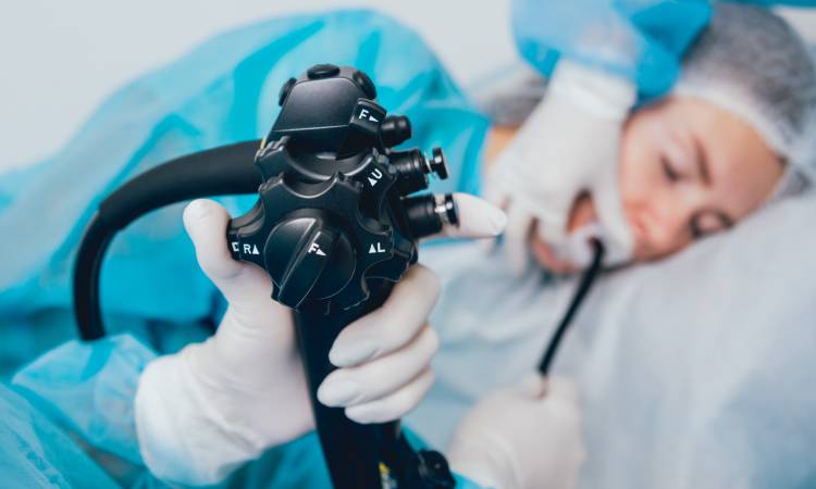 Gastroskopia – wszystko, co musisz wiedzieć o przebiegu, przygotowaniu i znieczuleniu